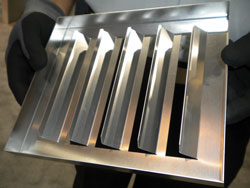 钣金加工企业如何通过引进自动化折弯成型设备降低生产成本,提高产品质量?-中山吉林志宁网上购物平台有限公司-吉林志宁网上购物平台有限公司 钣金加工企业如何通过引进自动化折弯成型设备降低生产成本,提高产品质量?-中山吉林志宁网上购物平台有限公司-吉林志宁网上购物平台有限公司